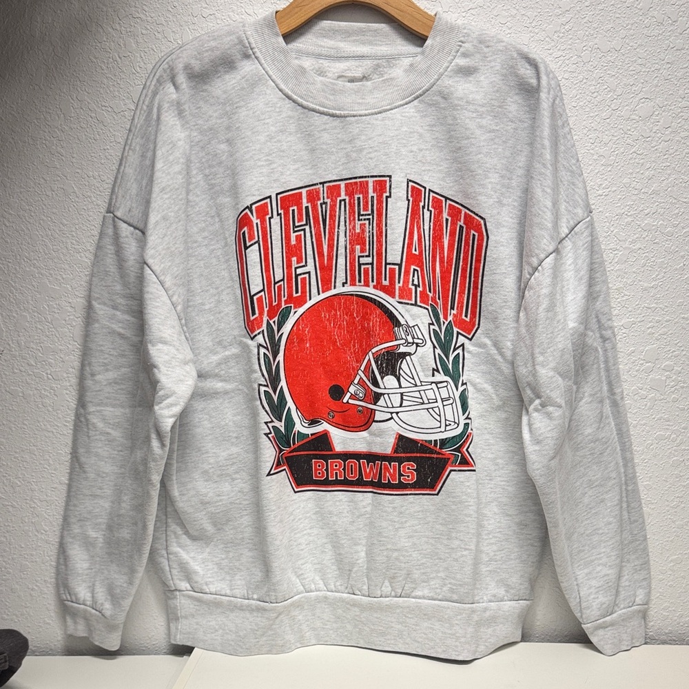 NFL Cleveland Browns Gray and Red Crew Neck Sweater